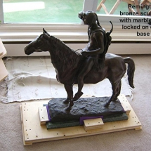 Remington_bronze_sculpture_Nov_10,_2008